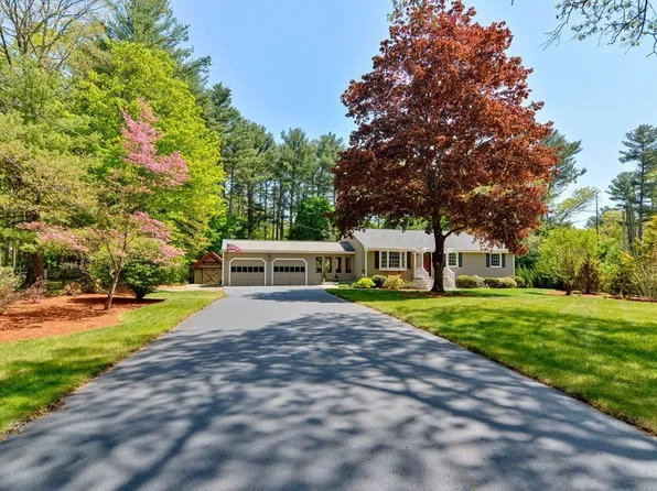 24 Warren Rd, Upton, MA 01568