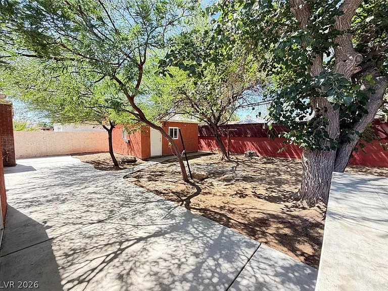 1311 Griffith Ave — Photo 39