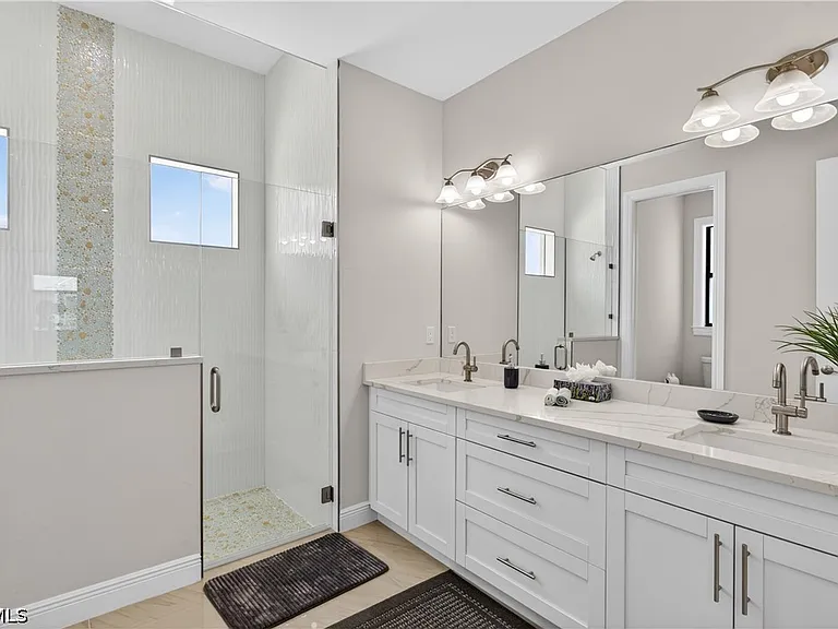2701 NW 11th St — Photo 24