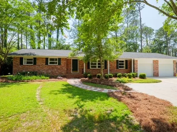 2204 Newbern St, Valdosta, GA 31602