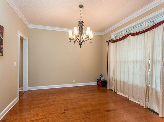 5th image of 117 Sherwood Forest Cir