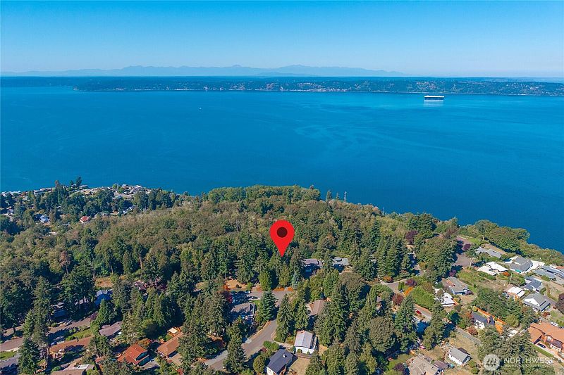 2nd image of 30017 24th Avenue SW