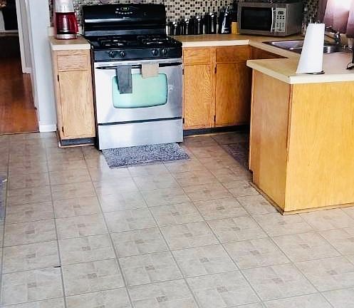 4th image of 93 Oglesby Ave