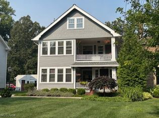610 Elmwood Rd #UP, Rocky River, OH 44116