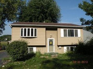 1108 Villa Vista Dr, Round Lake Beach, IL 60073
