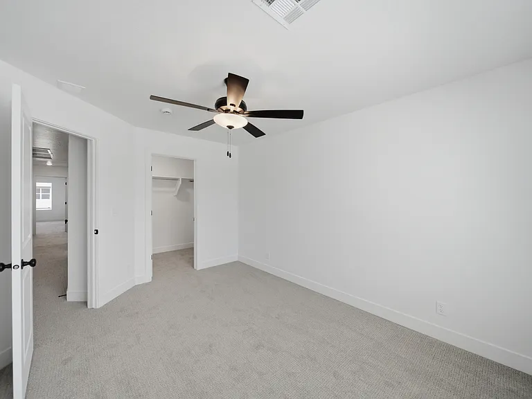 895 W Boxthorn Dr — Photo 33