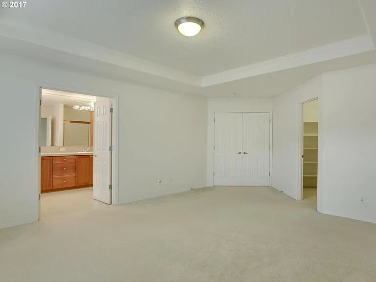 13583 NW Henninger Ln — Photo 16
