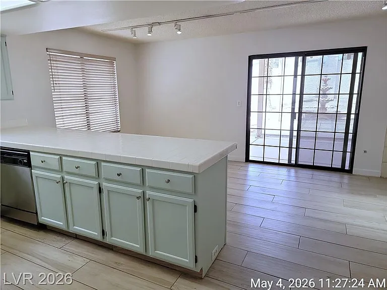 2829 Autumn Haze Ln — Photo 12
