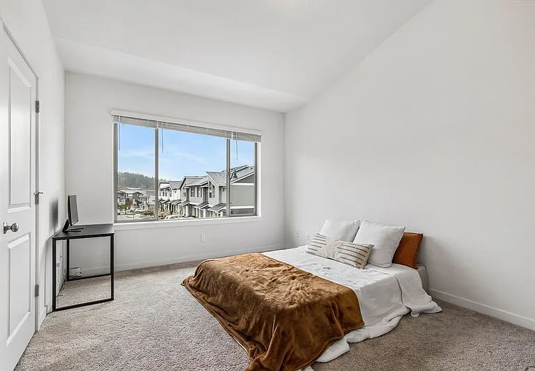 16392 SE Shimmering Leaf St — Photo 15