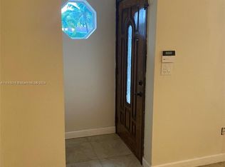 1325 N 74th Ter, Hollywood, FL 33024