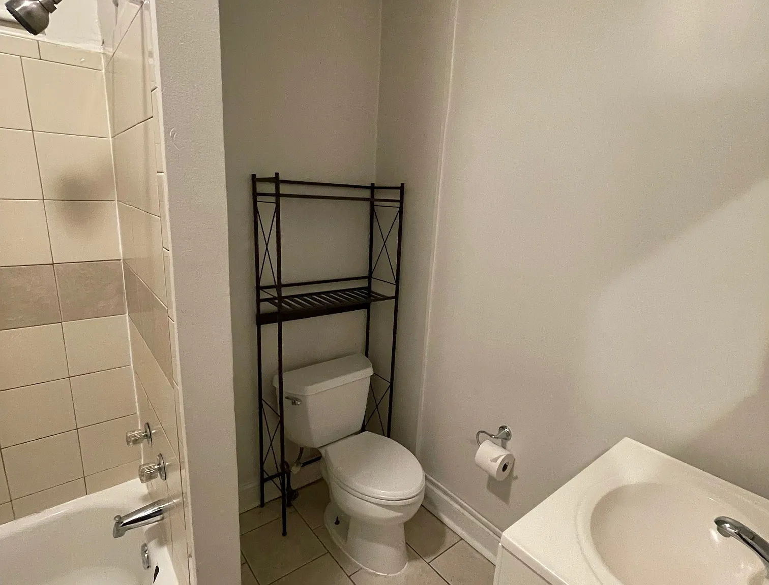 2 bed, 600 sqft, $1,300 — Photo 2