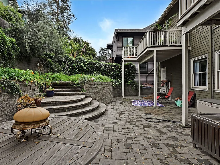 555 El Dorado Ave — Photo 28