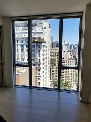 Rented by R New York | media 8