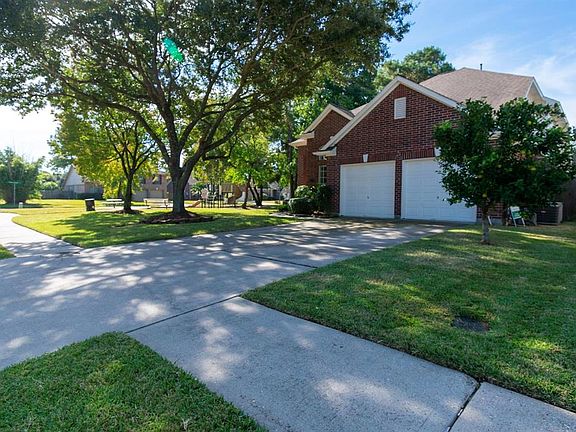 BEAUTIFUL CORNER LOT WITH LOTS OF FAMILY APPEAL