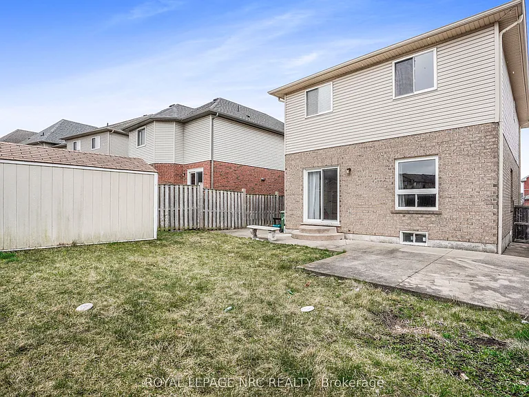 11 Meadow Wood Cres #BASEMENT — Photo 21