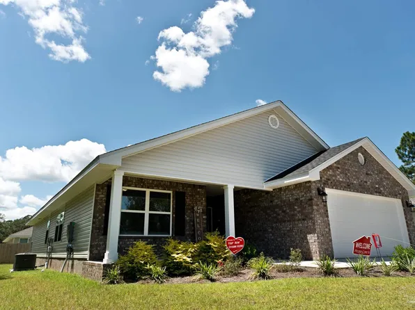 605 Sand Pine Dr #8C, Cantonment, FL 32533