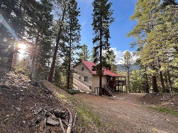 3rd image of 516 S Kents Lake Rd