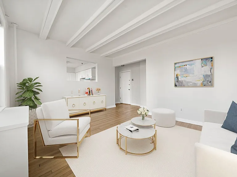 1480 Commonwealth Ave #10 — Photo 2