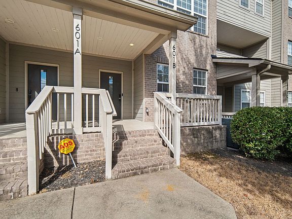 4th image of 601 Ries Ave #B