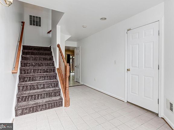 2nd image of 105 Hemlock Dr