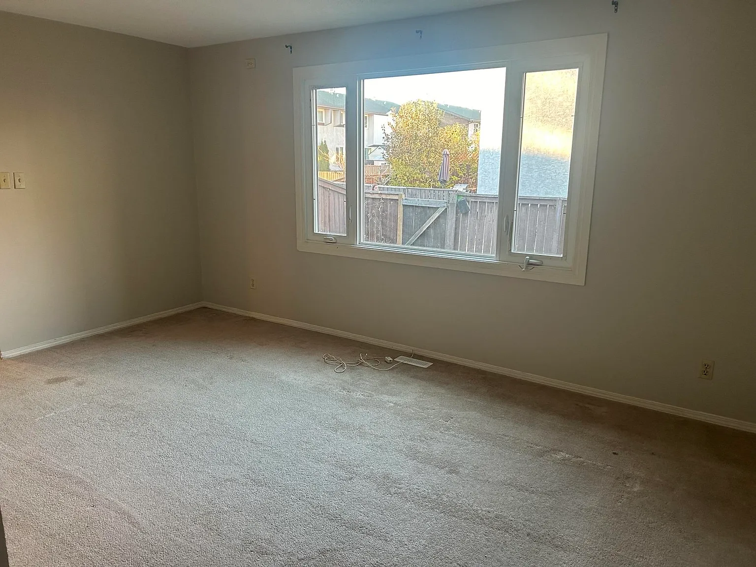 14215 82 Street Edmonton — Photo 4