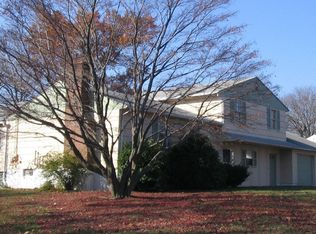 15 Stonybrook Rd, Waterbury, CT 06705