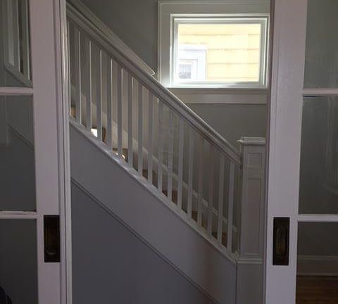 4th image of 668 Stanley Ave