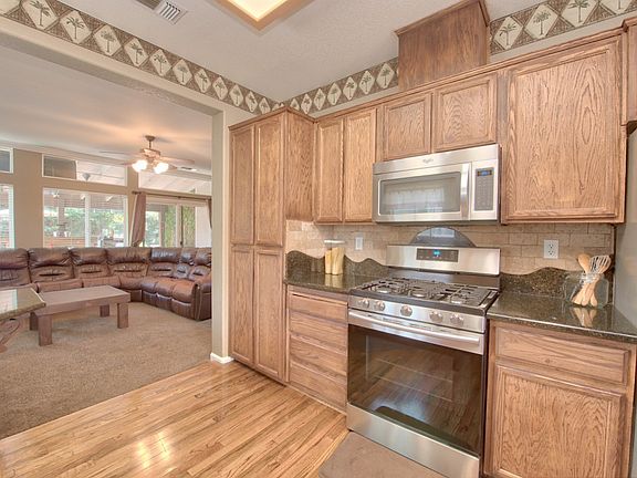 5th image of 5807 Alton Ct
