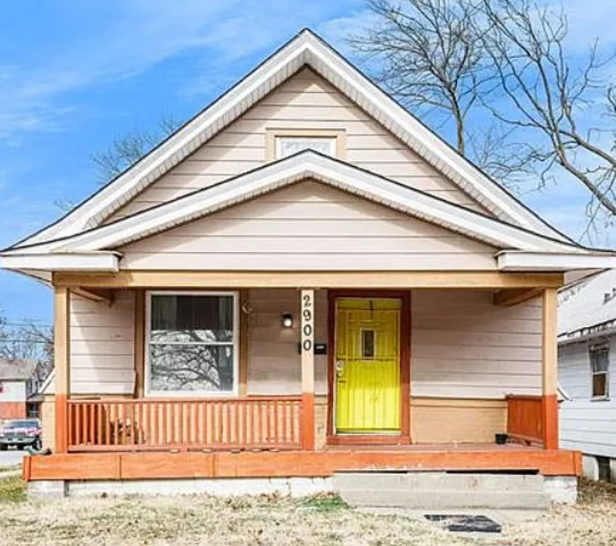 4 bedroom — Photo 1