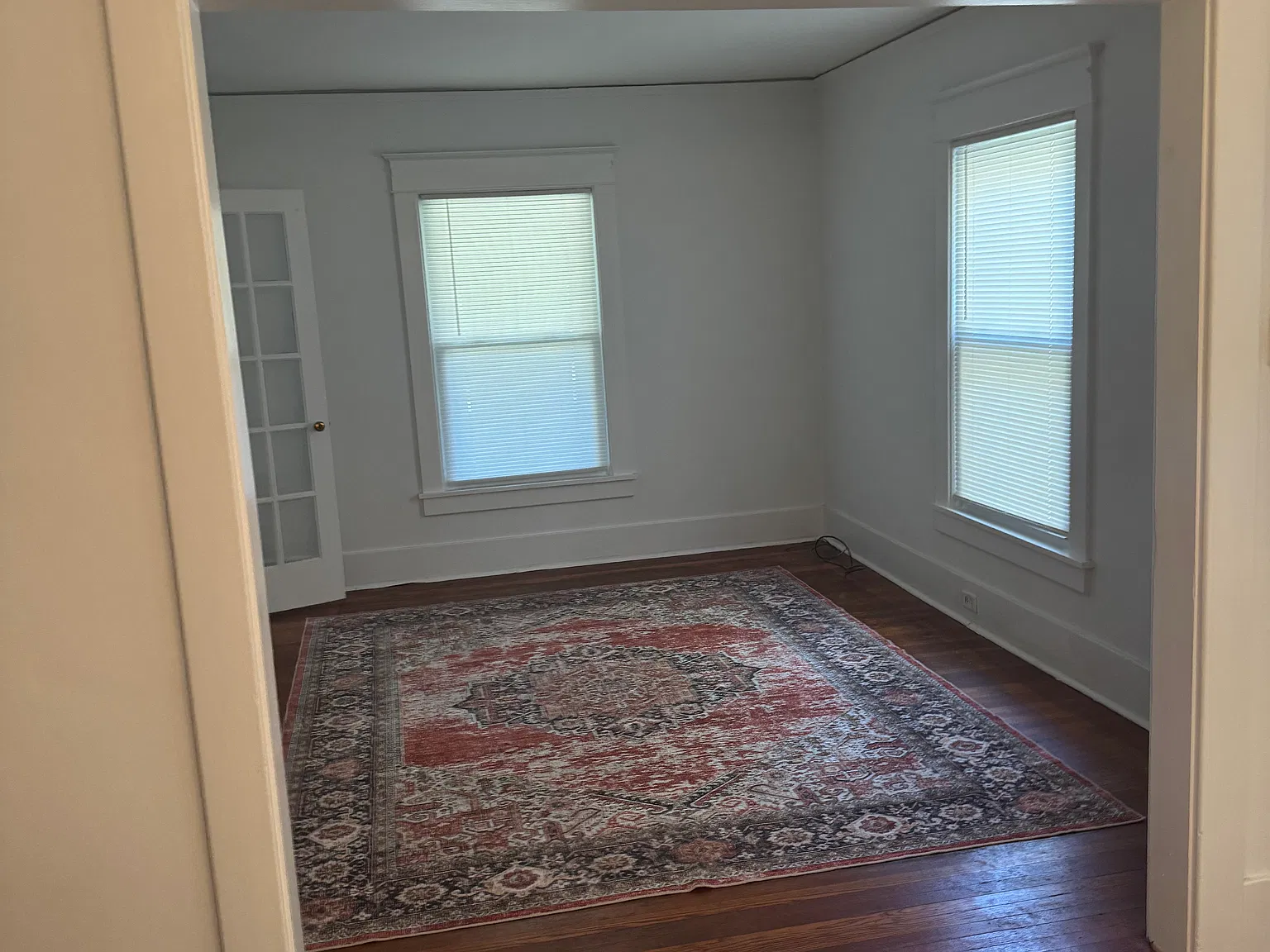 3 bed, 1600 sqft, $2,200 — Photo 4