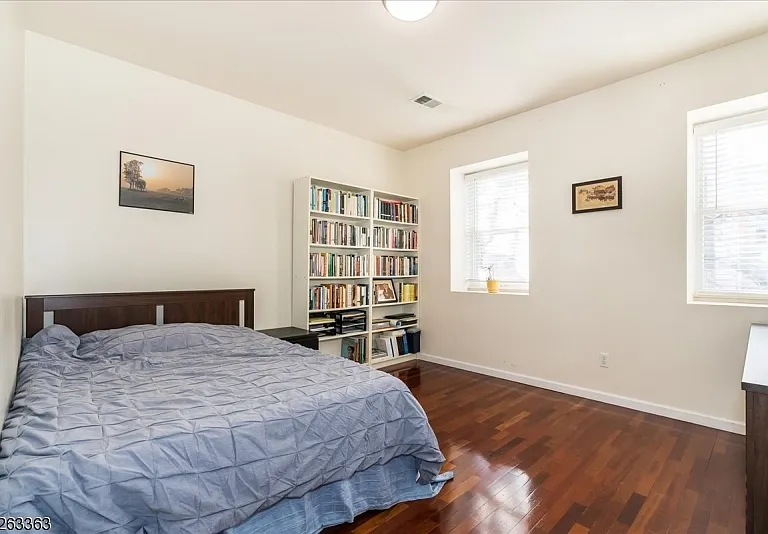33-37 New York Ave #2A — Photo 19