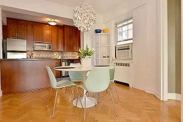 Sold by Simone Song Properties, LLC | media 27