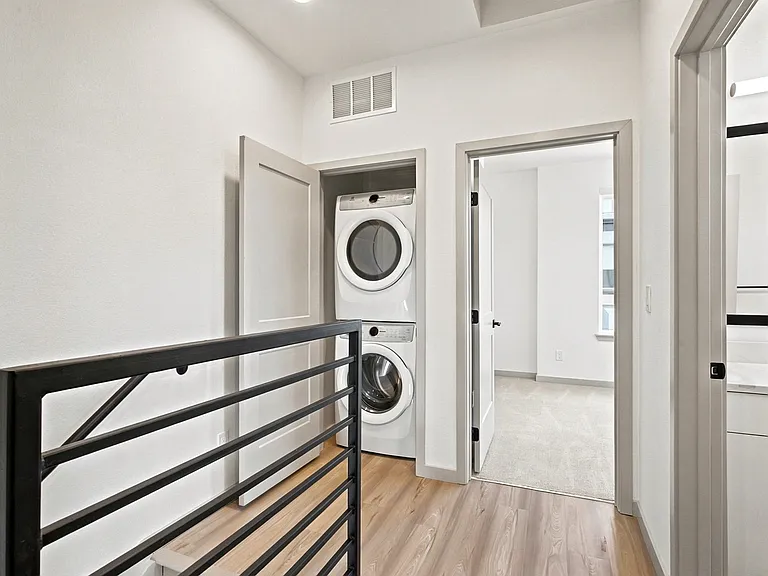 University Hills Townhomes — Photo 47
