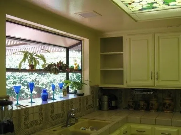 20617 Archwood St, Winnetka, CA 91306