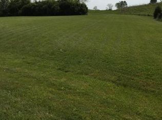 15395 Shoreline Dr, Thornville, OH 43076