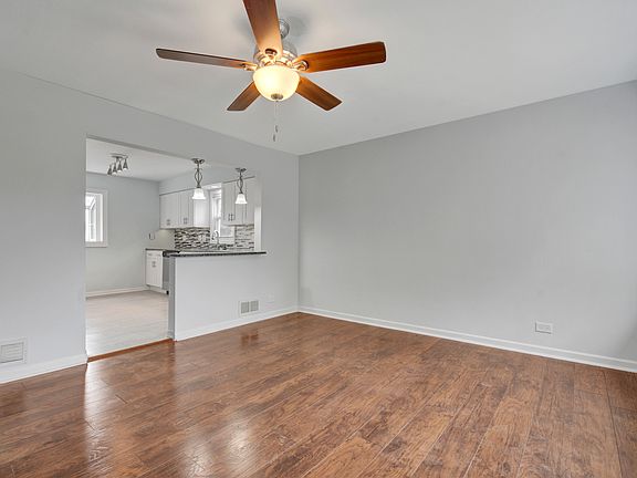 4th image of 545 Mackinaw Ave