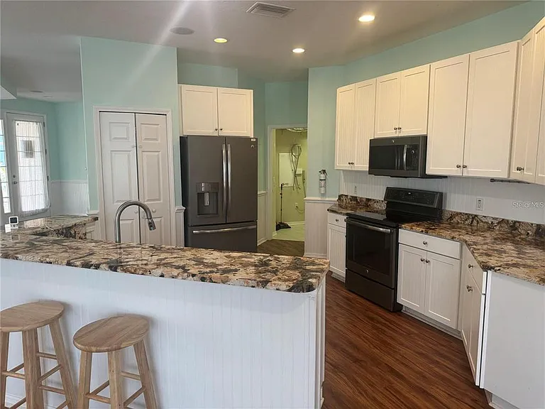 5714 Tides Pl — Photo 10