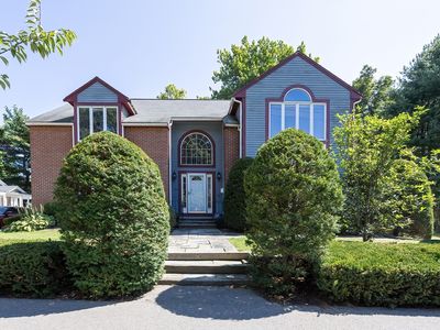 290 Central Ave, Milton, MA, 02186