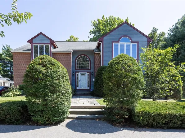 290 Central Ave, Milton, MA 02186