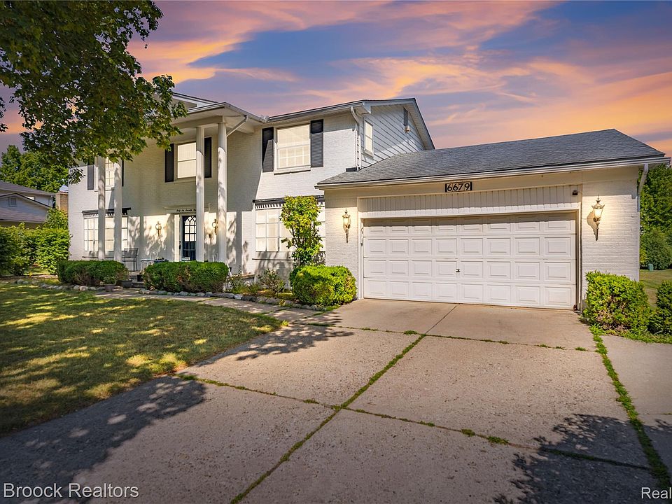 1st image of 6679 Edinborough Dr