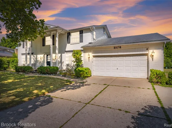 6679 Edinborough Dr, West Bloomfield, MI 48322