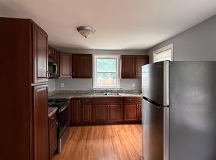 96 Whittier Rd, Pawtucket, RI 02861