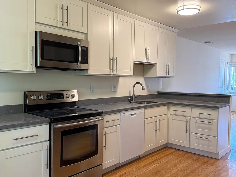 1261 Normandy Way #4 — Photo 9