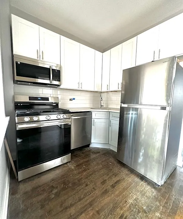 1251 W Rosemont Ave #11251-3
