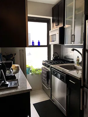 Rented by Nest Seekers International | media 15