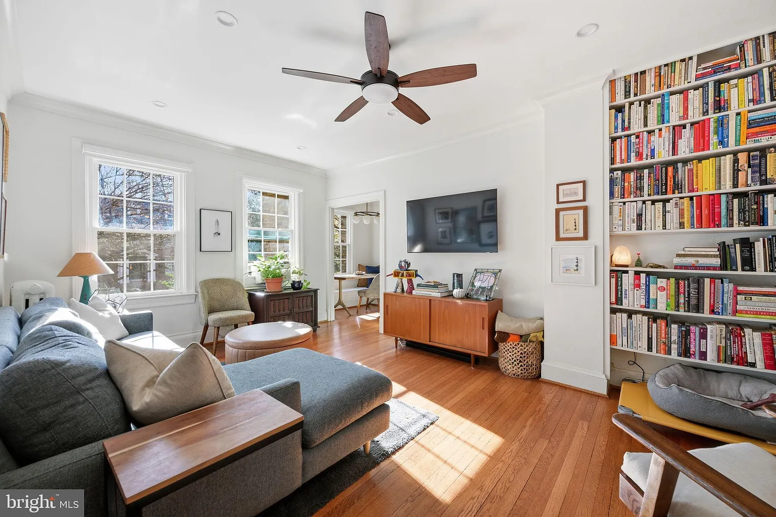 5402 Connecticut Ave NW APT 202 photo 1