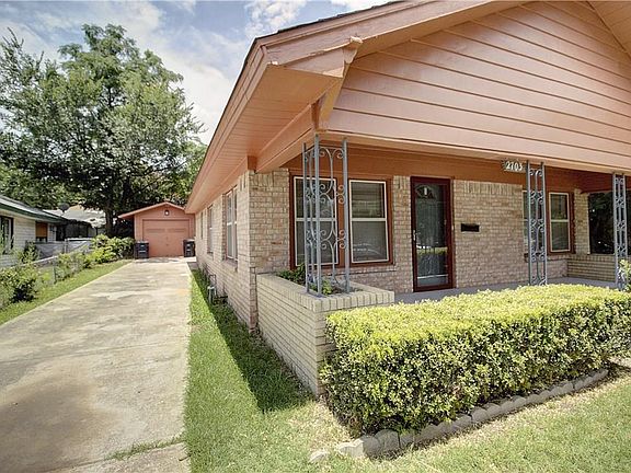 3rd image of 2703 Galvez Ave