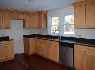 17 Laurel Ln, Somersworth, NH 03878