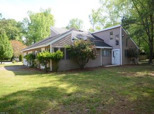 2465 Entrada Dr, Virginia Beach, VA 23456