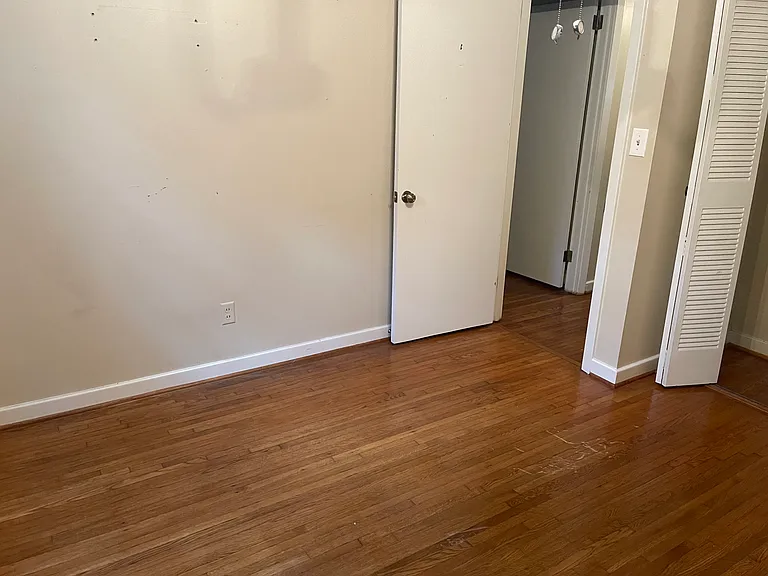 300 Willow Bend Rd — Photo 9